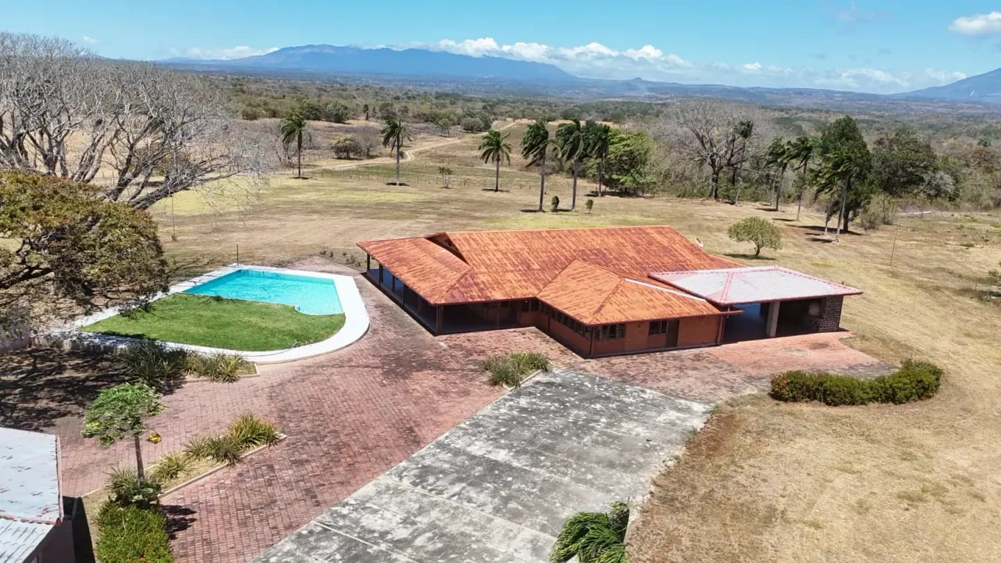 HACIENDA GANADERA-AGRICOLA BAGACES 2045 HECTAREAS